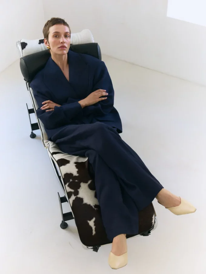 Брюки Bazhane на середній посадці прямі синій льон