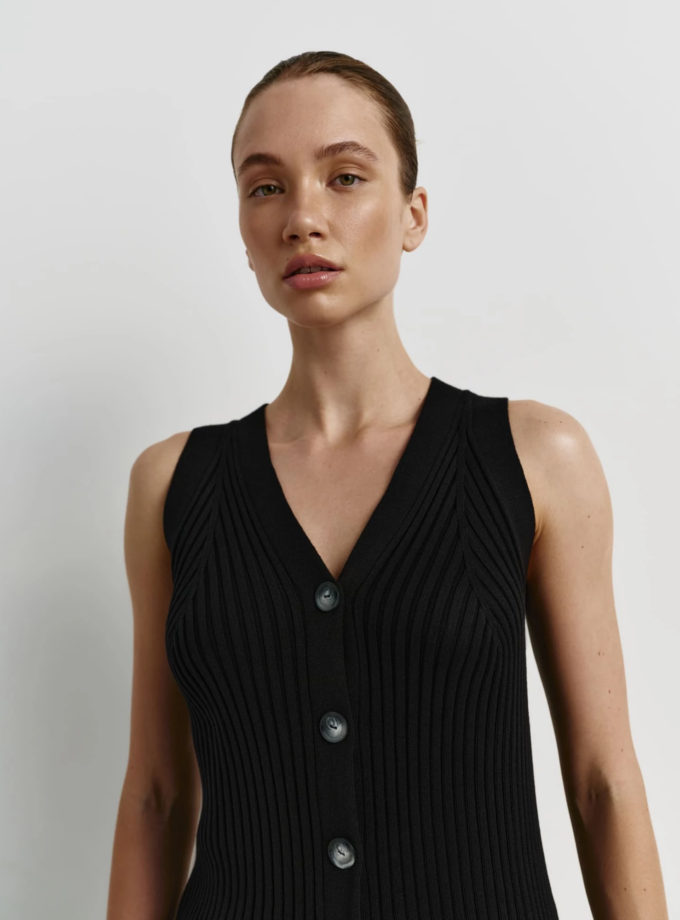 Жилет O.TAJE ALTEA чорний