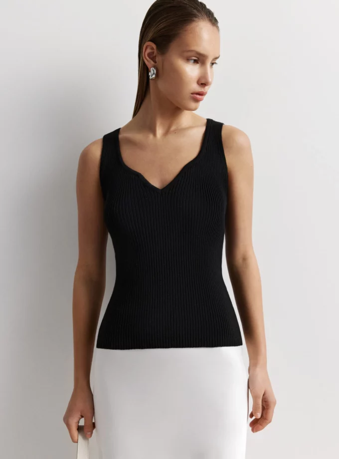 Топ O.TAJE SHAYNE чорний