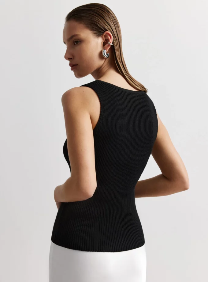 Топ O.TAJE SHAYNE чорний