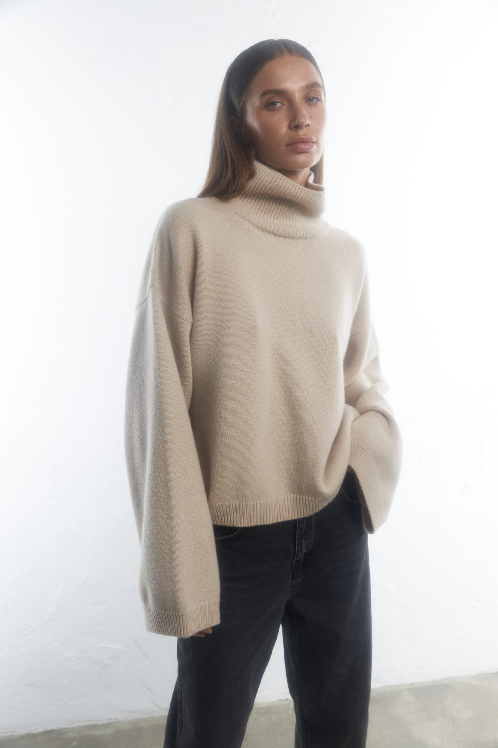 Светр Bazhane укорочений оверсайз молочний