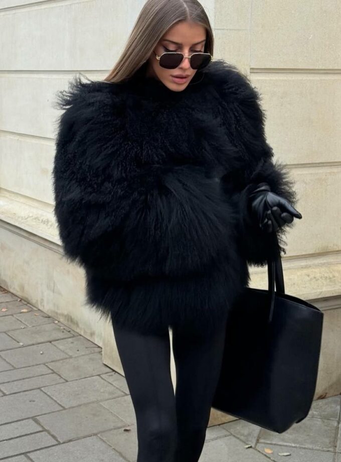 Шуба LUKAVA з лами чорна