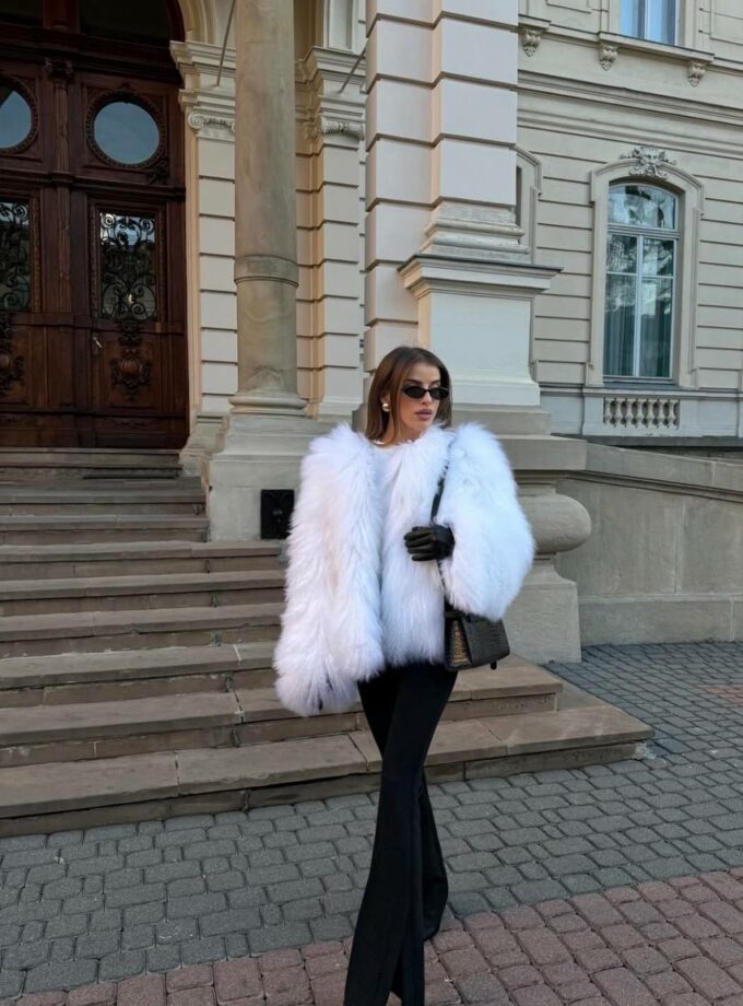 Шуба LUKAVA з лами біла