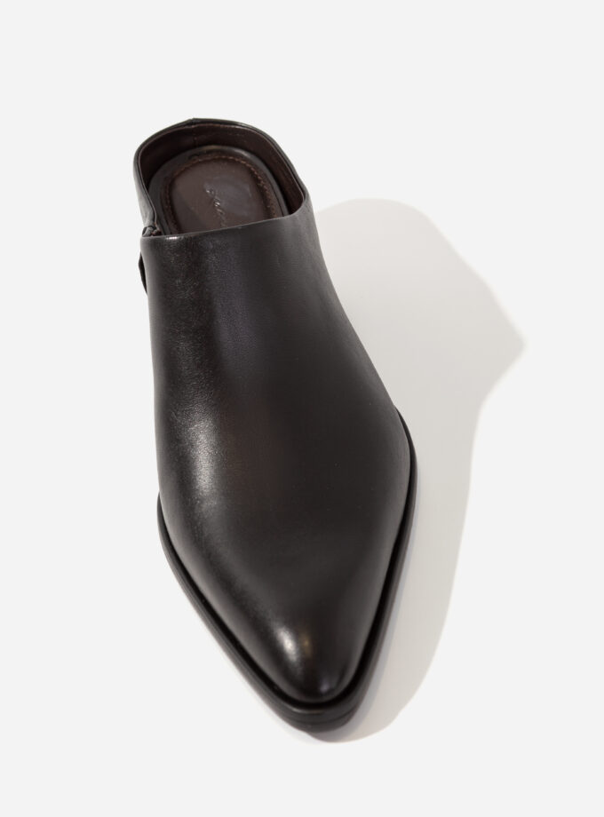 Мюлі Kachorovska шкіра чорні