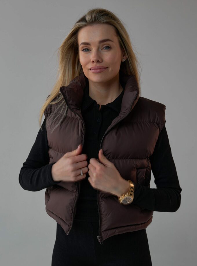 Жилет Marymax на блискавці вкорочений темний шоколад