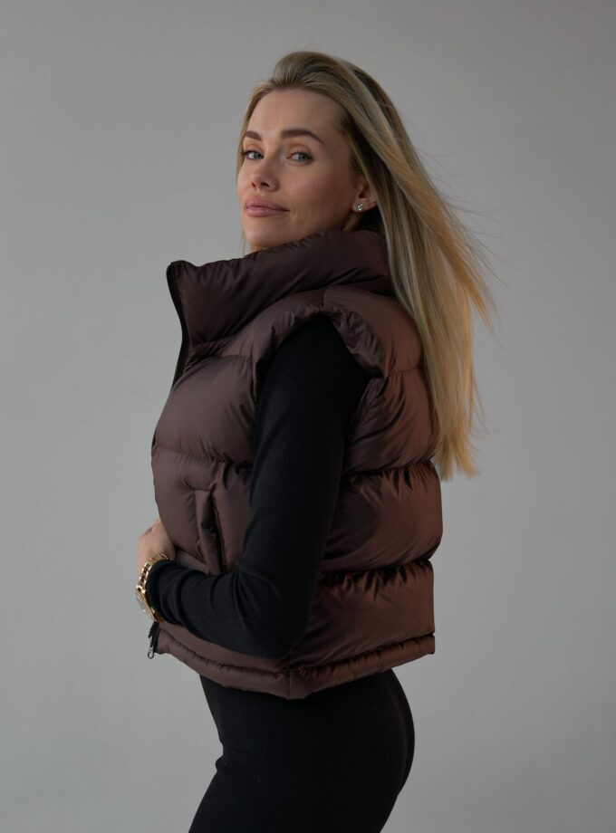 Жилет Marymax на блискавці вкорочений темний шоколад