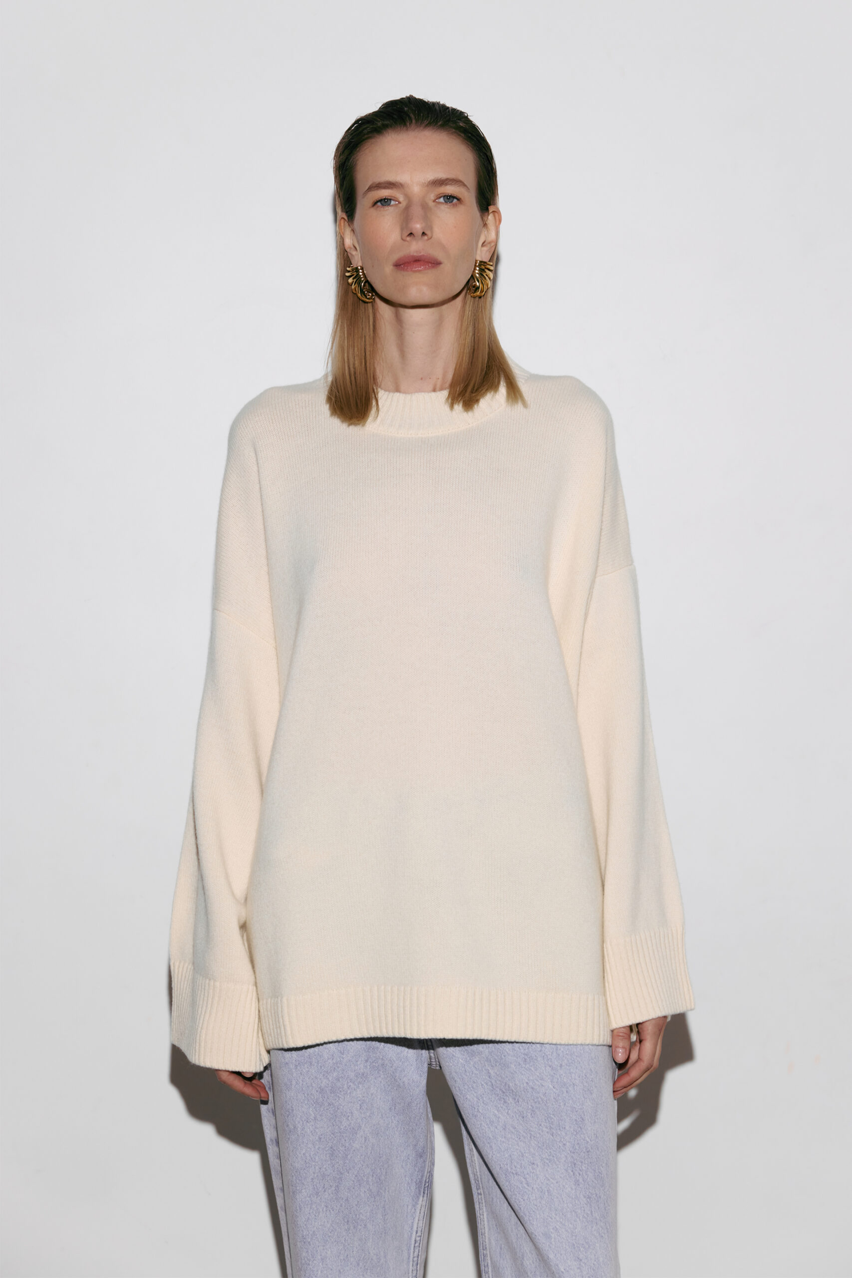 Светр Bazhane подовжений оверсайз молочний