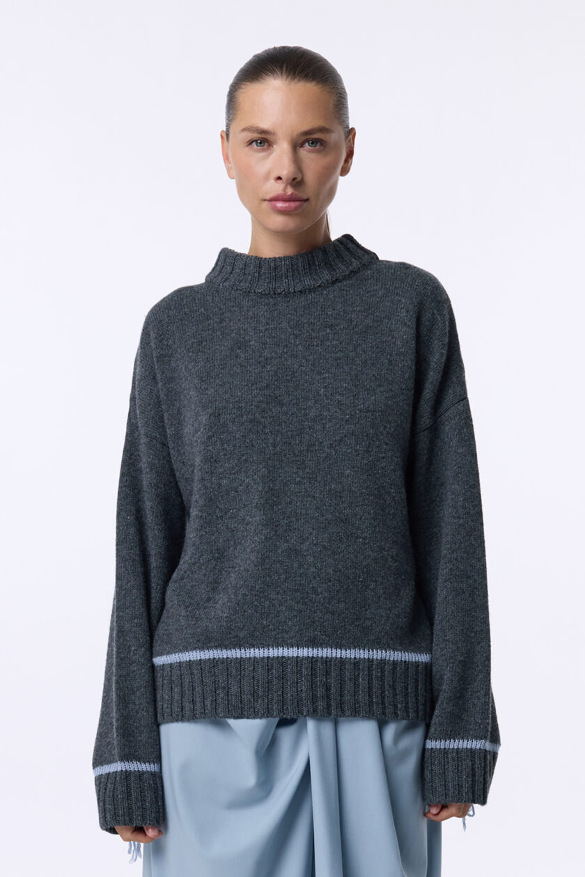 Светр Bazhane Contrast sweater графіт блакитна смужка