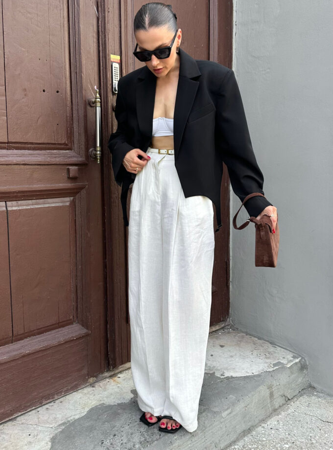 Жакет Bazhane кроп з гартерами чорний