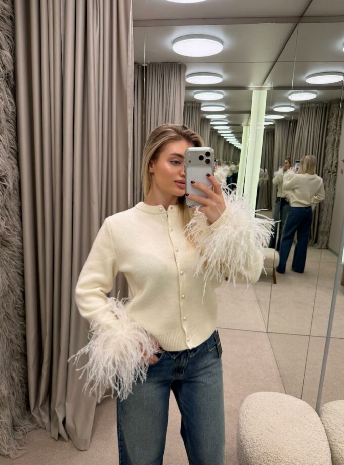 Кардиган Saint з пір'ям екрю 100% вовна