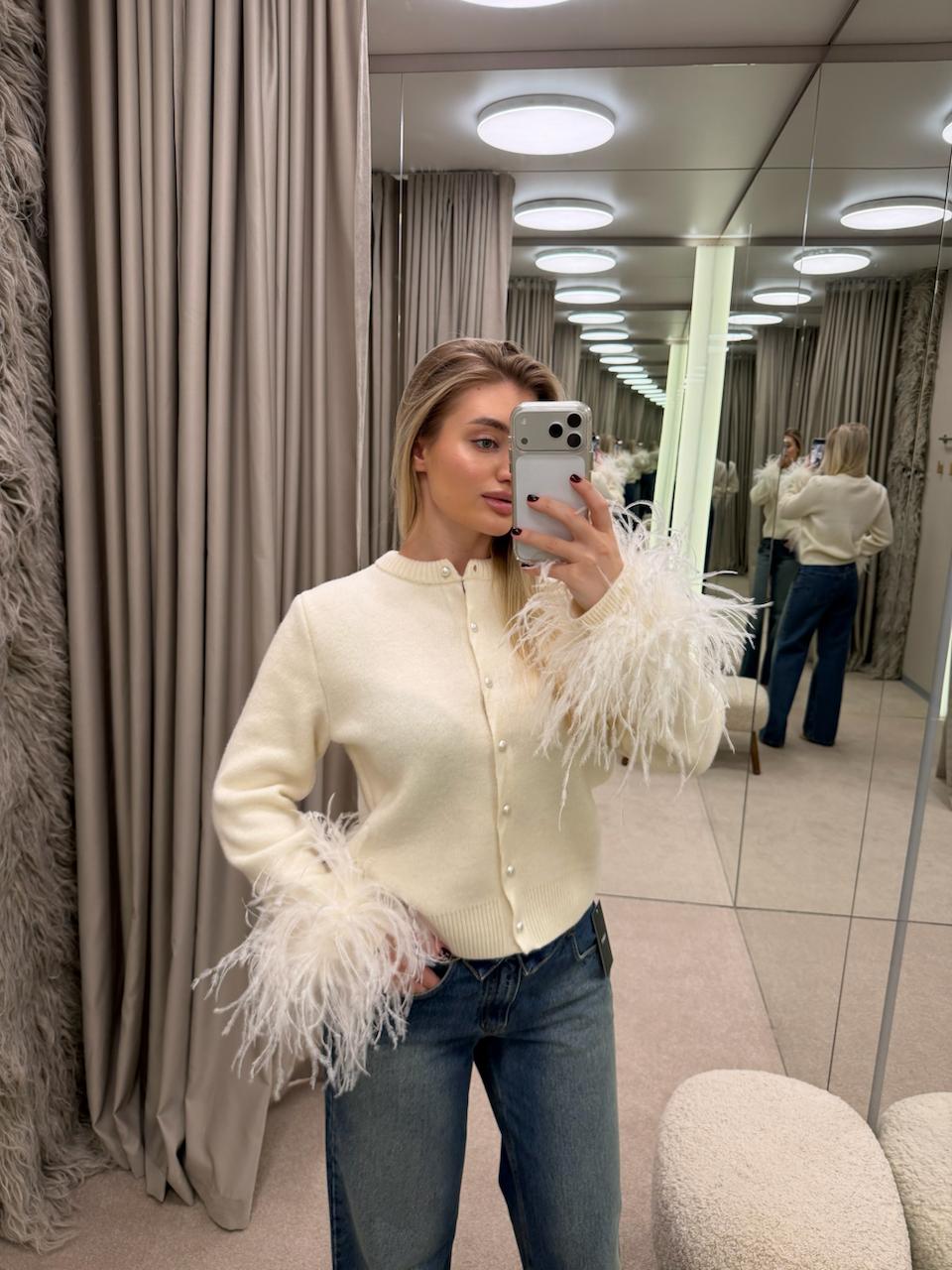 Кардиган Saint з пір'ям екрю 100% вовна