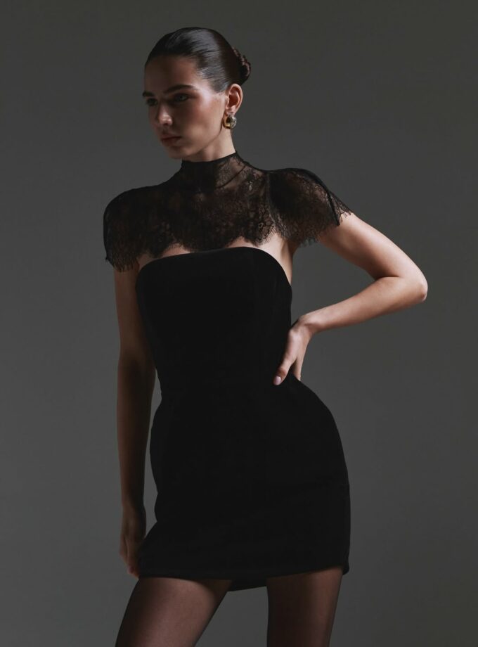 Кейп Godsend мереживний міні