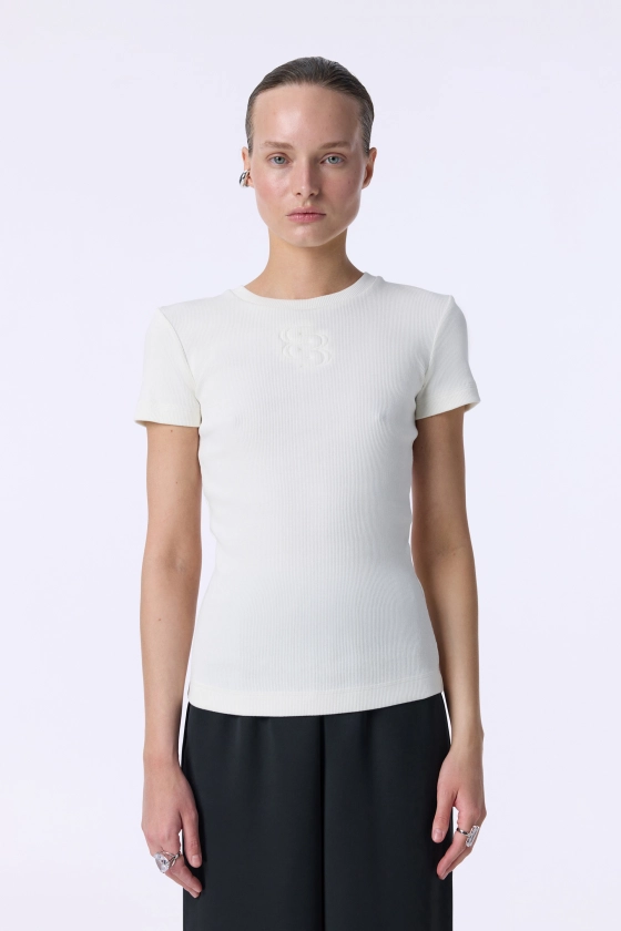 Футболка Bazhane t-shirt з вишивкою BB logo молочний