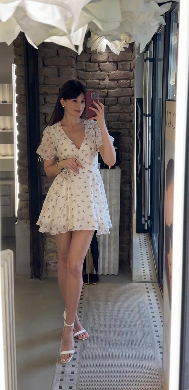 Сукня Lacy Hearts бежева на запах