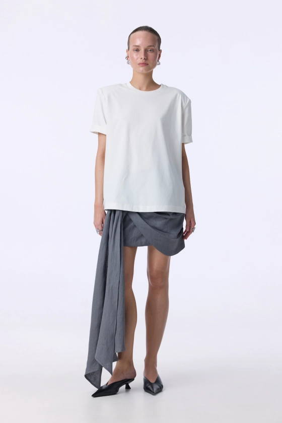 Футболка Bazhane Bold t-shirt молочний