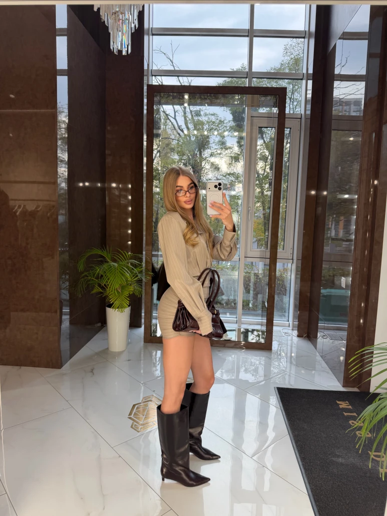 Сукня Miss Diamond Freyja бежева у смужку - Зображення 2