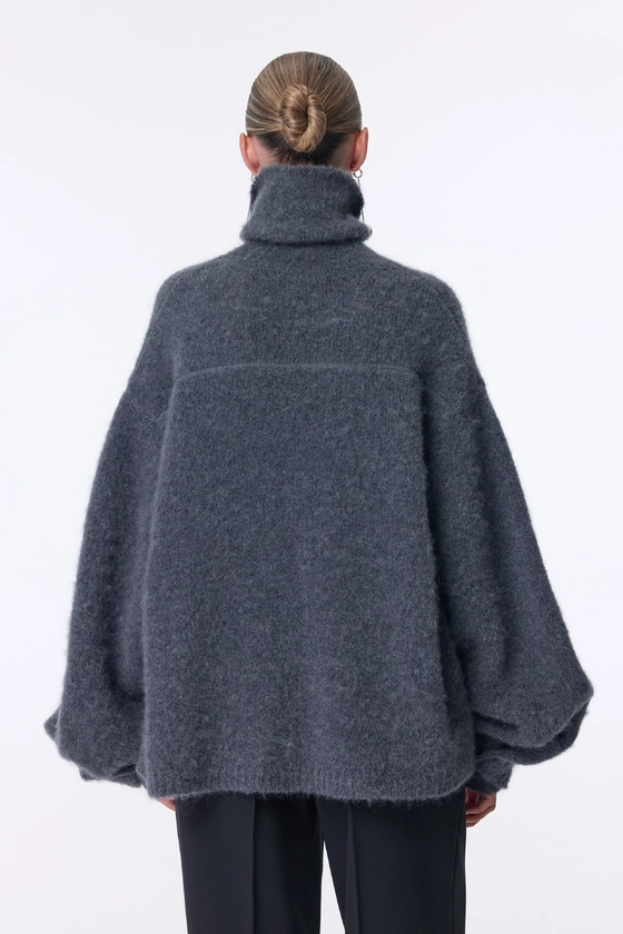 Светр Bazhane Plush sweater з вишивкою BB logo сірий