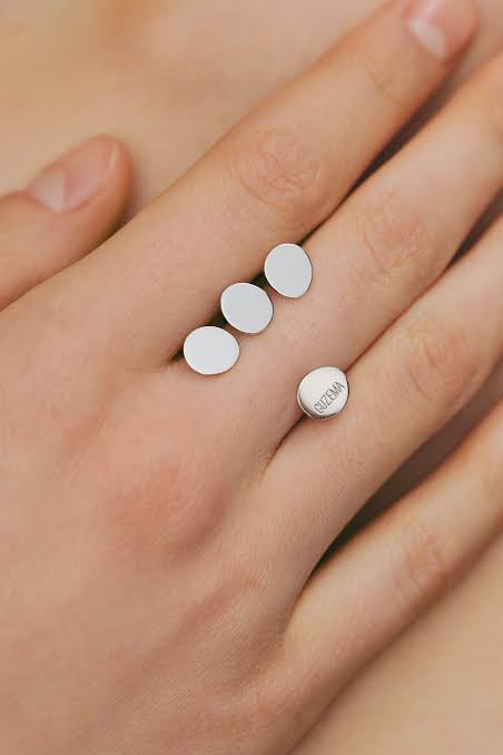 Каблучка 4 клюшки 8мм, біле золото (16,5) CC 81